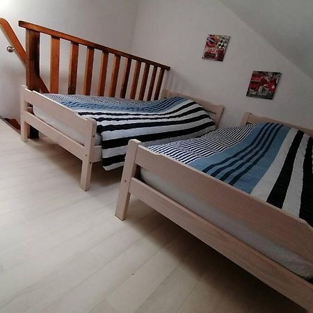 Le Blanc, Agreable Maison De Centre Ville Екстериор снимка