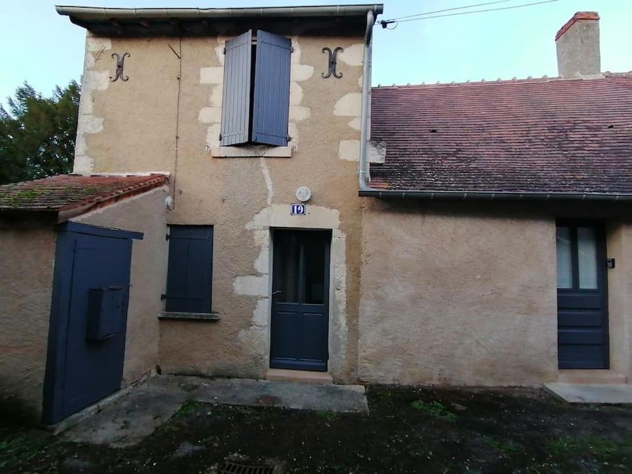 Le Blanc, Agreable Maison De Centre Ville Екстериор снимка